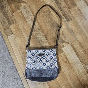 Elegant Patterned Crossbody Bag
